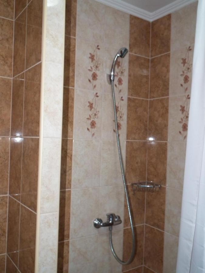 ホテルKalmi Vendeghaz コルンド エクステリア 写真